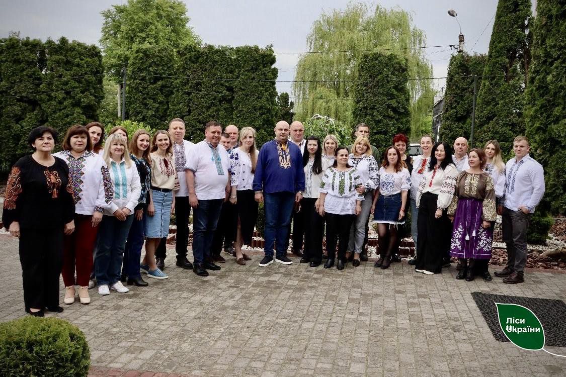 Лісівникам теж пасують вишиванки